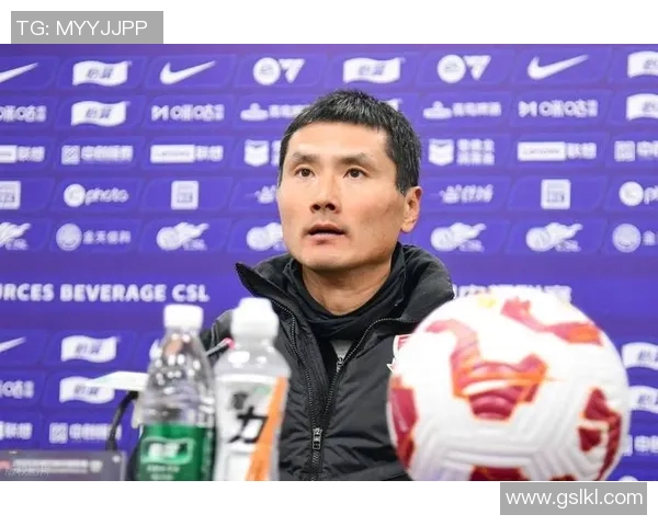 醉酒后失态的足球明星们如何在赛场上重拾自我