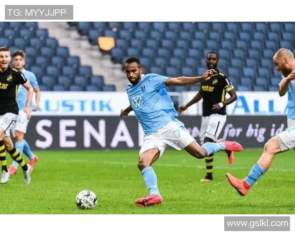 布鲁马与天狼星的激烈对决揭示了足球战术与团队合作的重要性